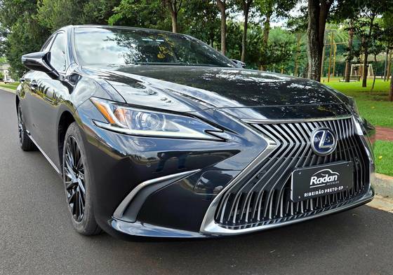 LEXUS ES 300h 2.5 16V HÍBRIDO CVT LEXUS ES 300h 2.5 16V HÍBRIDO CVT